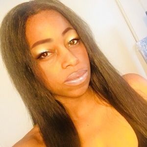 Meet your Posher, Sherlinda